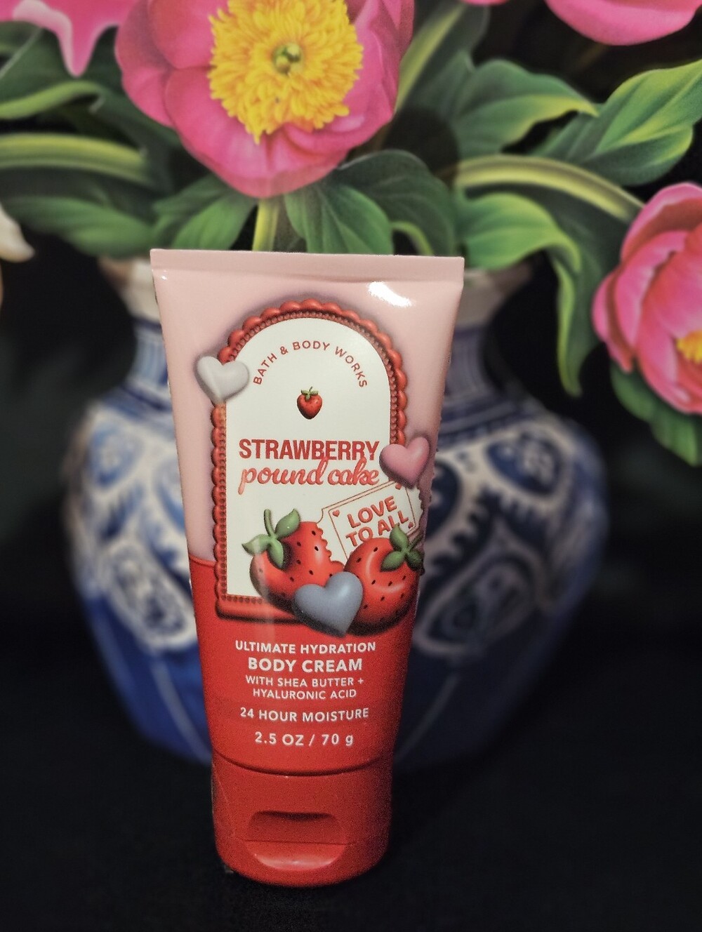 NWT Bath & Body Works Mini Strawberry Pound Cake Body Cream - Red & Pink